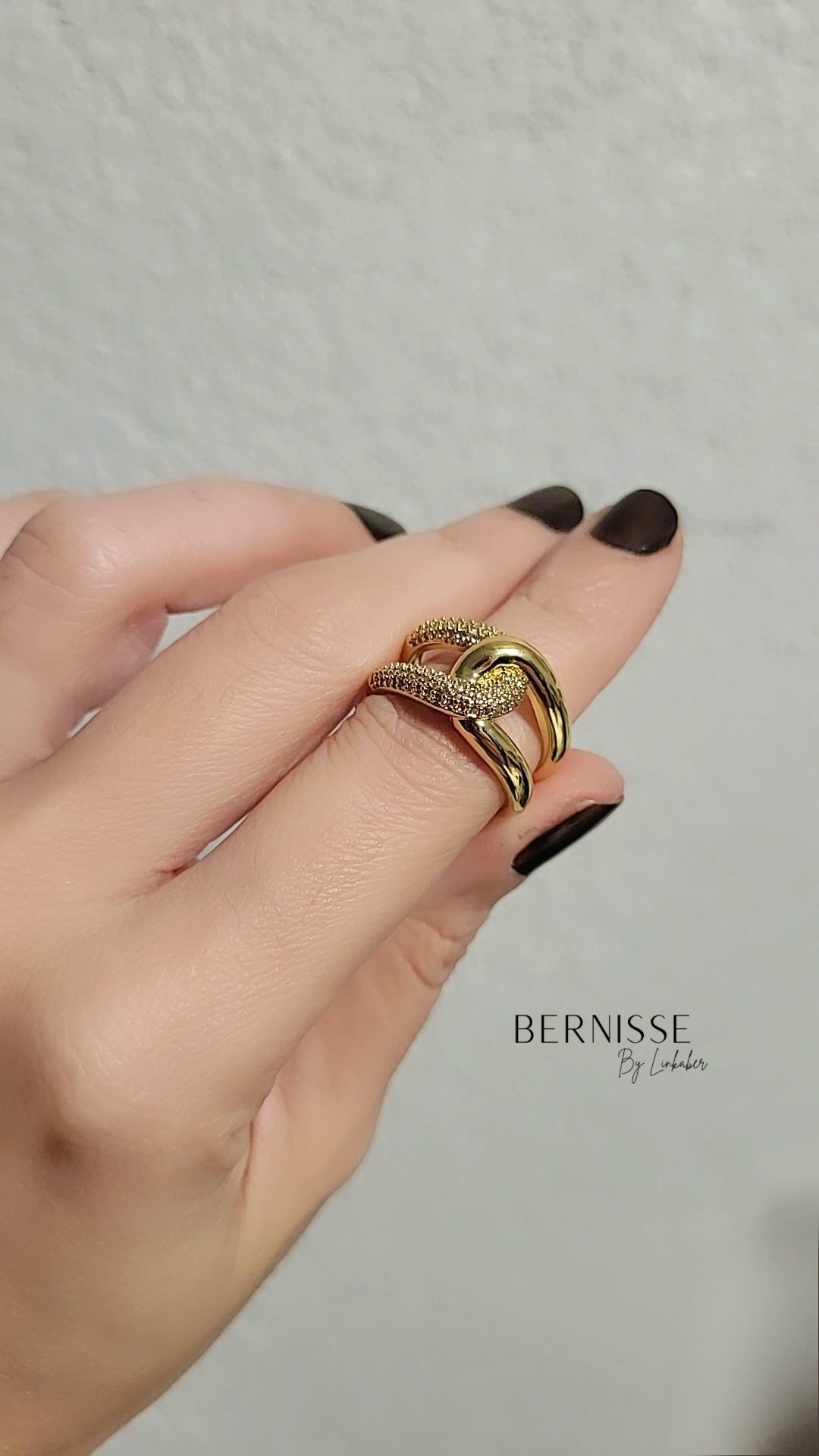 Lux ring