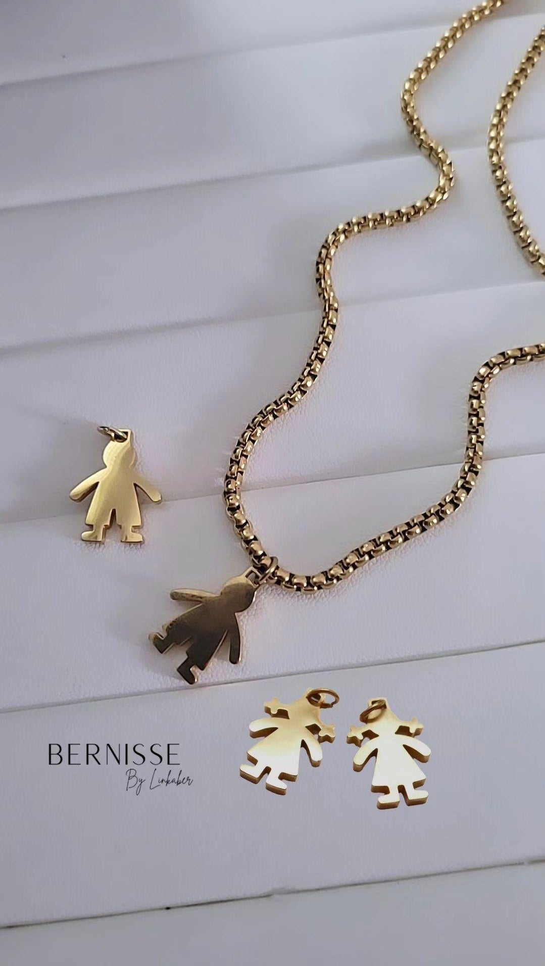 Niño o niña necklace