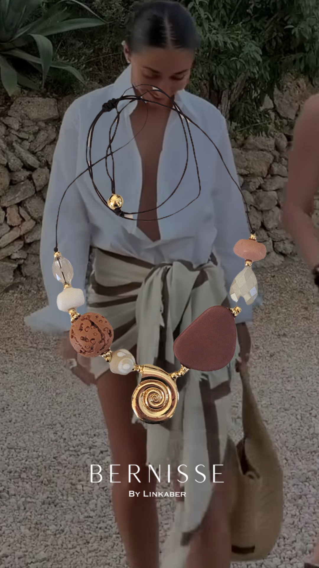 Sand necklace