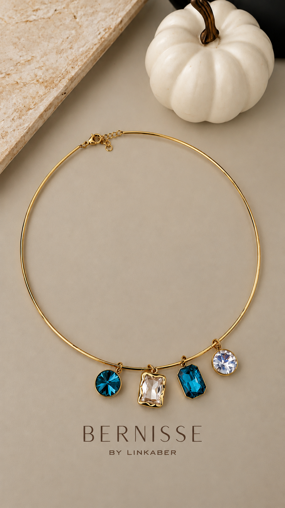 Lana choker