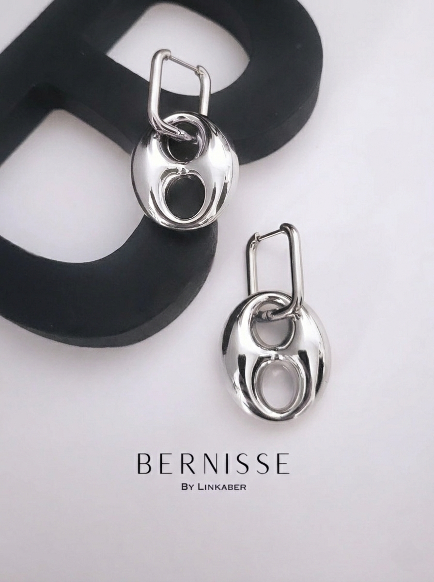 GG bold earrings