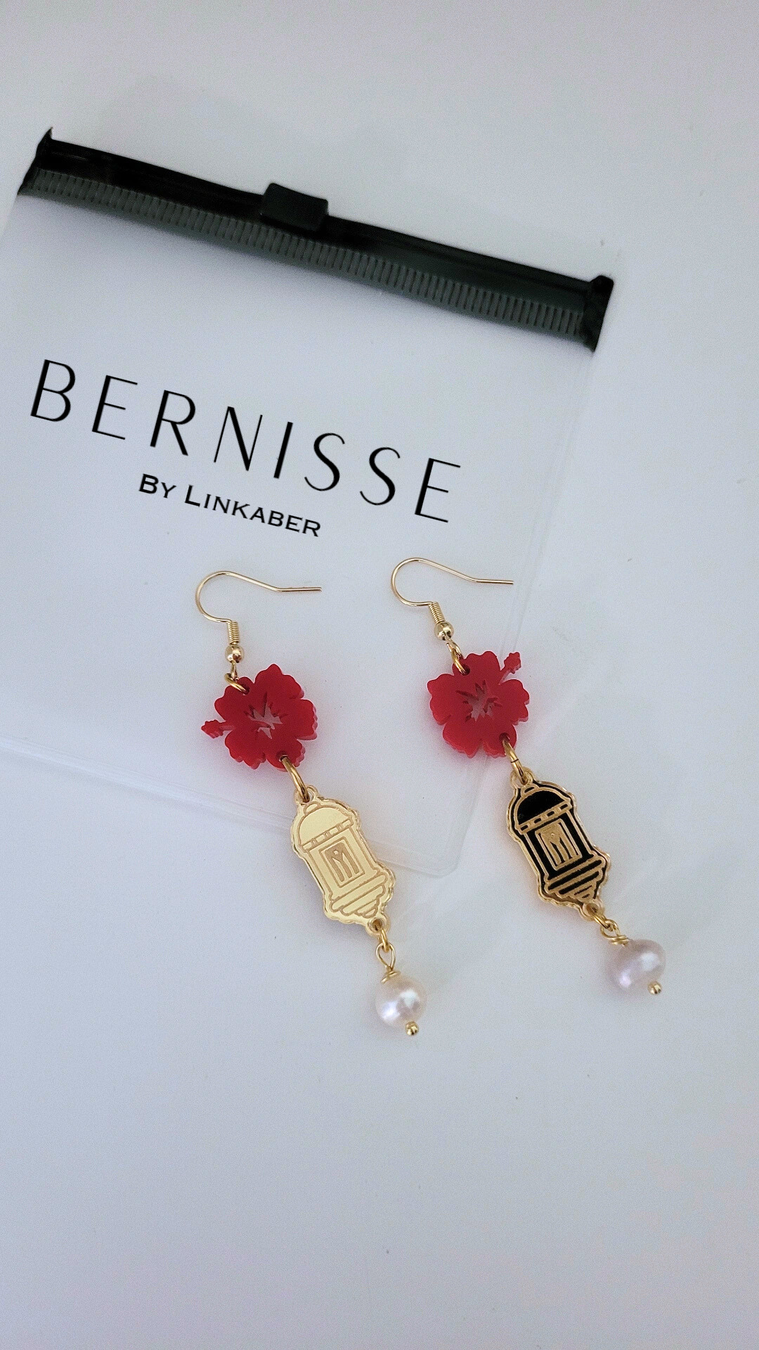 Garita dangle earrings