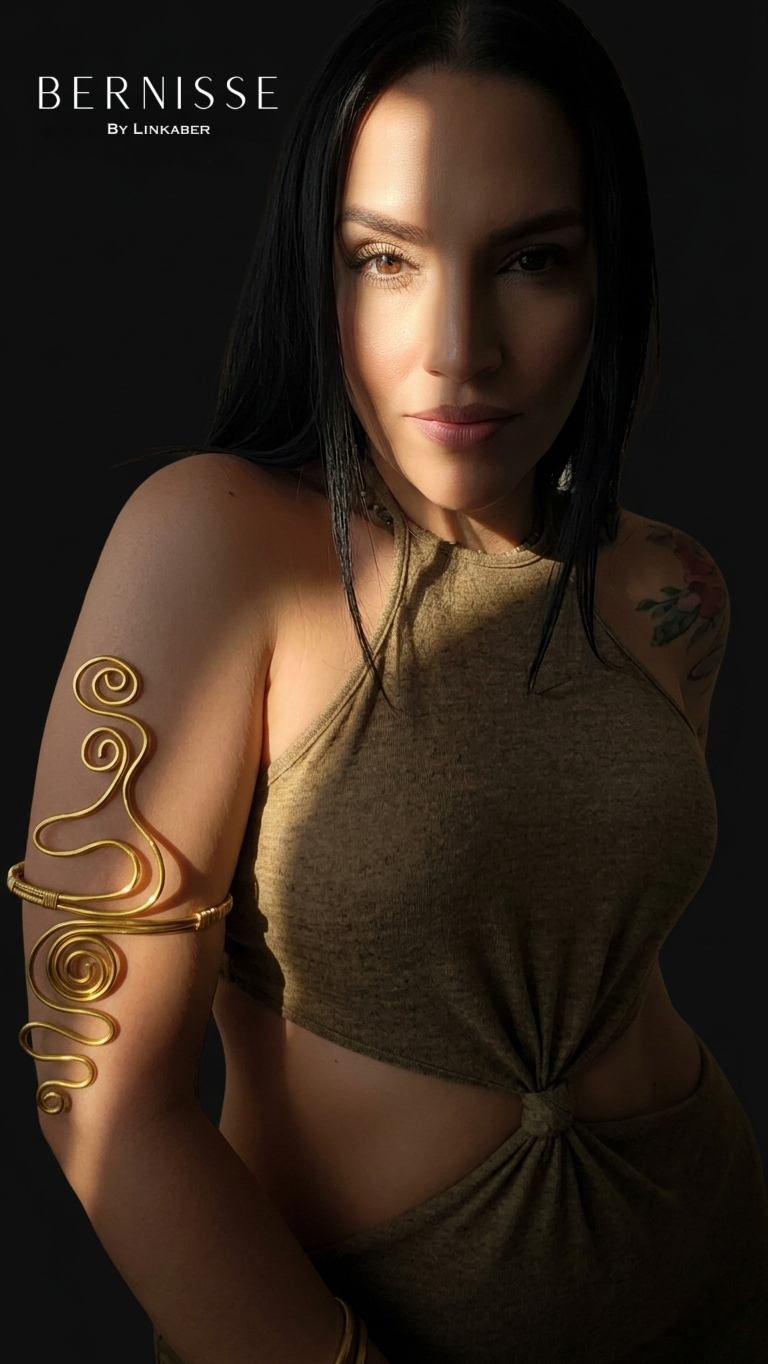 Waves arm cuff